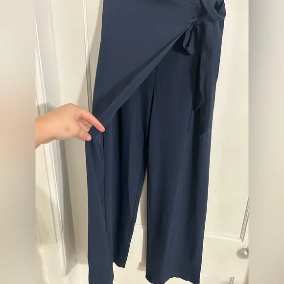 HALARA Elegant Navy Wide-Leg Pants - Picture 4 of 11